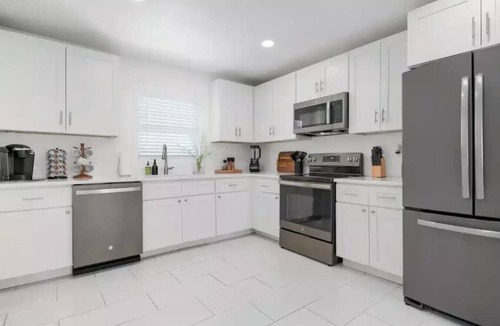 Riverview Estates House | Home with heated pool & Fenced Yard by Siesta Key!