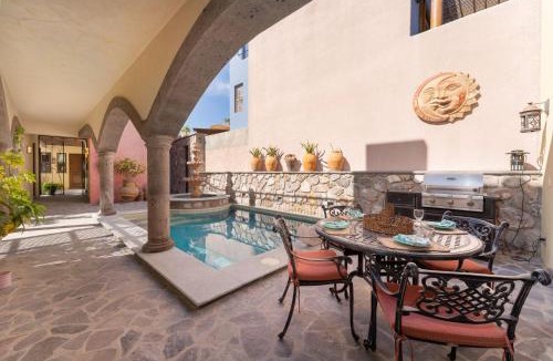 Nopolo House | Home with stunning ocean view and breathtaking sights of the Sierra La Giganta