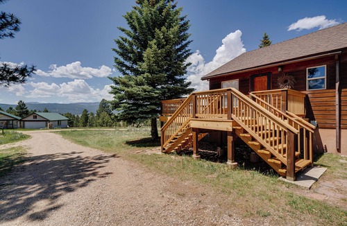 Angel Fire House | Home with sweeping views of the Moreno Valley and Wheeler Peak