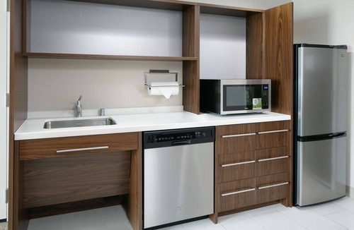 Menomonee Falls Hotel | Home2 Suites by Hilton Menomonee Falls Milwaukee