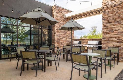Westridge Hotel | Home2 Suites by Hilton Denver Highlands Ranch