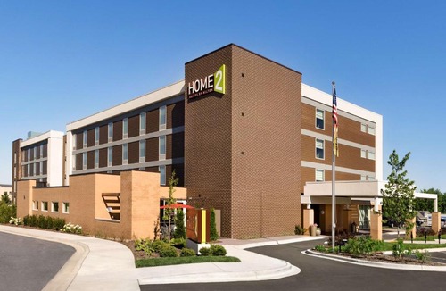 Menomonee Falls Hotel | Home2 Suites By Hilton Menomonee Falls Milwaukee