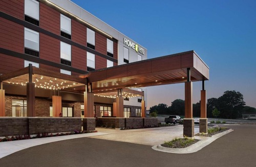 Madison Hotel | Home2 Suites By Hilton Madison Central Alliant Energy Center