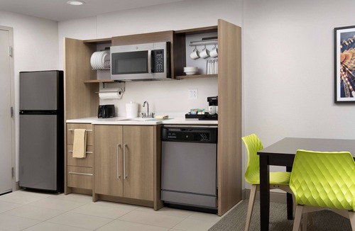 Lake Eola Heights Hotel | Home2 Suites by Hilton Orlando Downtown