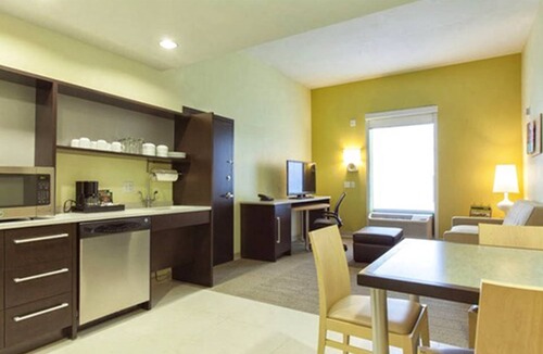 Rahway Hotel | Home2 Suites by Hilton Rahway, NJ