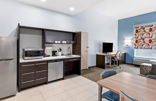 Austintown Hotel | Home2 Suites by Hilton Youngstown West/Austintown