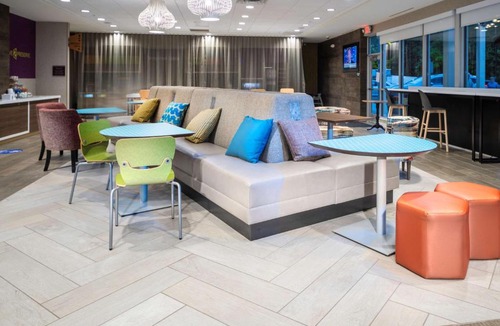 South Loop Hotel | Home2 Suites By Hilton Minneapolis-Mall of America