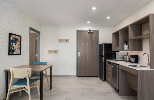 Riverview Hotel | Home2 Suites By Hilton Riverview Tampa