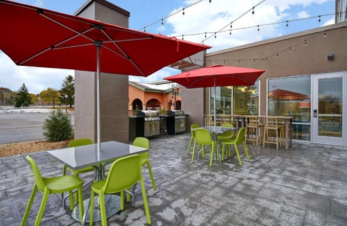 Eau Claire Hotel | Home2 Suites Eau Claire South, Wi