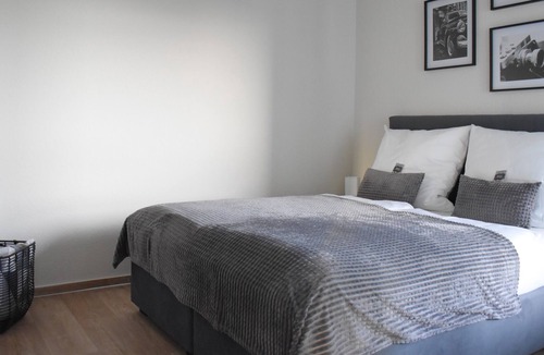 Weyhausen Apartment | Home4you-Apartment Relaxation