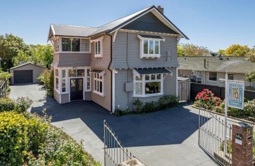 Edgeware Bed & Breakfast | Homelea Bed and Breakfast