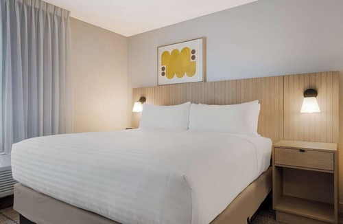 Irvine Industrial Complex-East Hotel | Homelike Extended Stays! Pet-friendly Accommodation with Full Kitchen