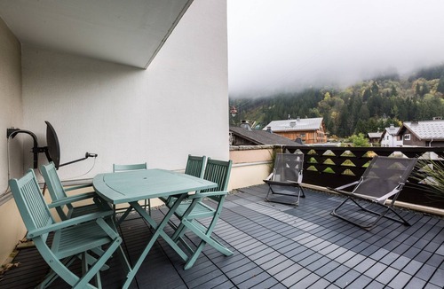 Chamonix City Centre Apartment | Homely 2 bed apartment in the heart of Chamonix with large terrace facing the Aguille du Midi