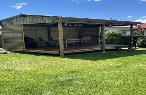 Tenterfield Apartment | Homely 2-Bed Cottage Near Tenterfield Centre