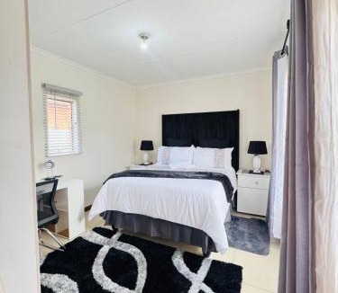 Carletonville House | HomelyVest Homestay