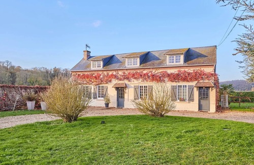 Saint-Germain-des-Angles Villa | Homerez - Villa Saint-Germain