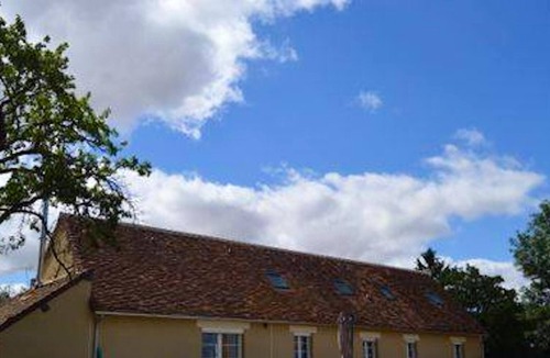 Saint-Martin-de-Lamps House | Homerez - Amazing house for 12 ppl. with jacuzzi, spa and garden at Levroux