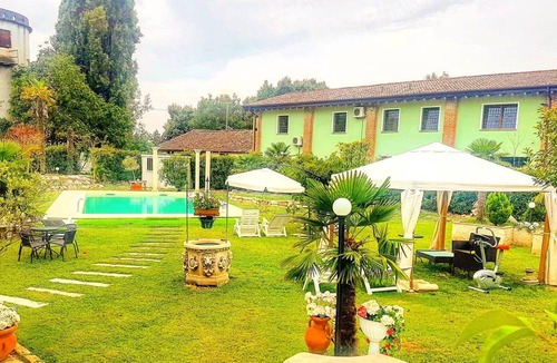 Gragnano Trebbiense Apartment | Homerez - Amazing studio for 3 ppl. with shared pool and balcony at Gragnano