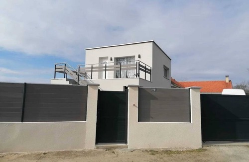 Arnage Apartment | Homerez - Apt. Arnage - Terrace and garden
