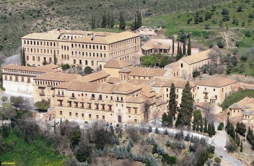 Plaza de Toros-Doctores-San Lazaro Apartment | Homerez - Apt historic centre Granada