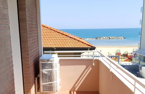 Viserbella Apartment | Homerez - Beautiful appartement for 6 ppl. with sea view and balcony at Viserba