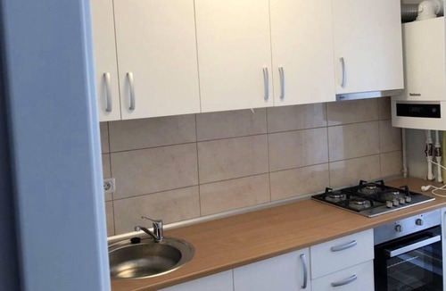 Chiajna Apartment | Homerez - Beautiful studio for 2 ppl. with balcony at Roșu