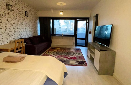 Itainen District Apartment | Homerez - Beautiful studio for 3 ppl. with balcony at Helsinki