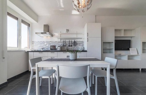 Quartiere XVII Trieste Apartment | Homerez - Charming Apartment in Rome + Internet