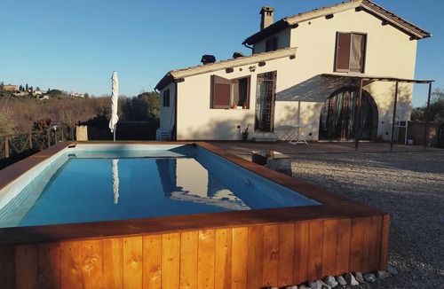 Siena Villa | Homerez - Charming Villa in Le Scotte with Private Pool