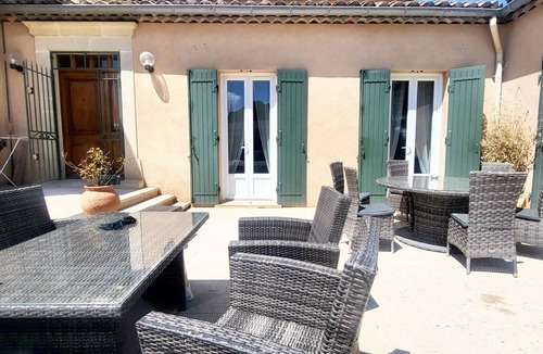 Monteux Villa | Homerez - Charming villa with private pool in Monteux
