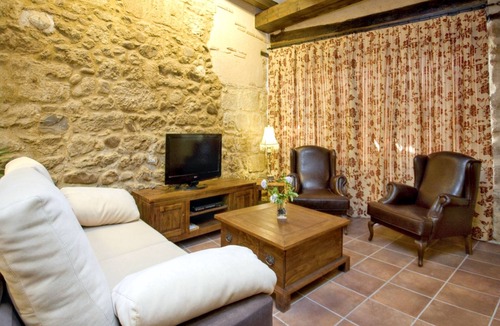 Villalpando House | Homerez - Comfortable House in Villalpando