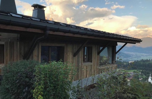 Cordon Ski Chalet | Homerez - Cordon Chalet, Mountain View