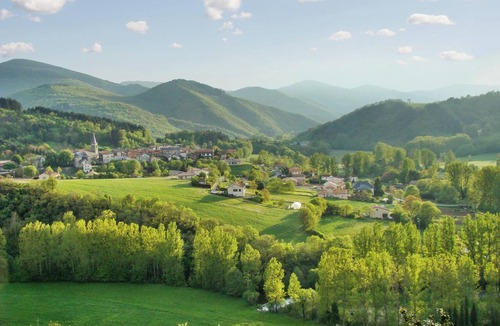 Fayet Apartment | Homerez - Cosy apartment in Fayet with view, 55m²