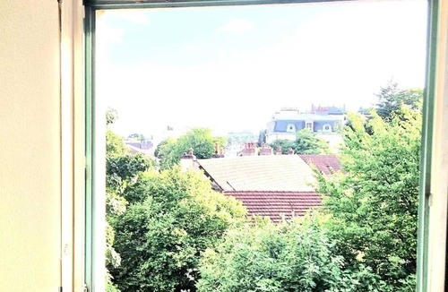 Paroisse Notre-Dame Apartment | Homerez - Cozy studio in Dole
