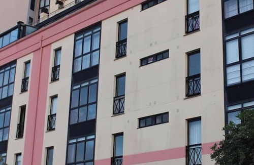 Malpica de Bergantinos Apartment | Homerez - Elegant Apartment in Malpica with Sea View