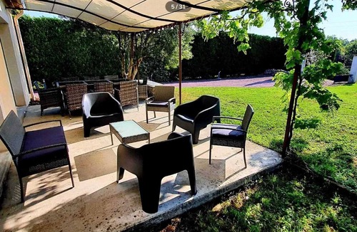 Chamaret Villa | Homerez - Elegant Villa in Chamaret with Private Pool