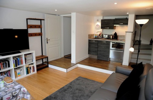 Cognac Apartment | Homerez - Flat in Cognac