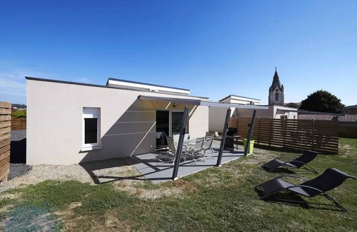 Chateauneuf-de-Galaure House | Homerez - House in Châteauneuf-de-Galaure