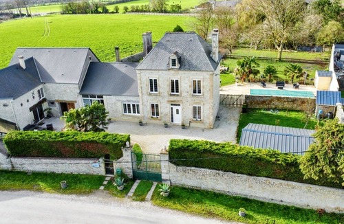 Saint-Germain-du-Pert House | Homerez - House in Saint-Germain-du-Pert