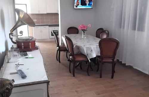 Molares House | Homerez - House Atei