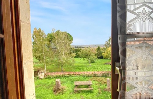 Mouterre-Silly House | Homerez - House in Mouterre-Silly