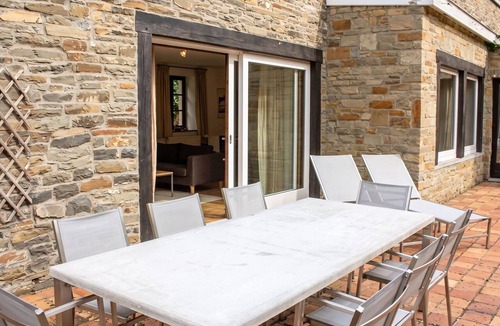 Comblain-au-Pont House | Homerez - Large house Comblain-au-Pont