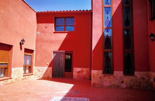 Arcas del Villar Villa | Homerez - Luxurious Villa in Arcas, Private Pool