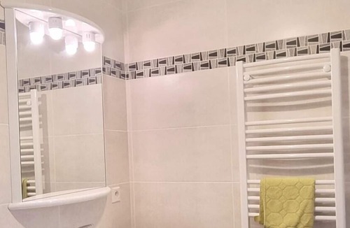 Thorigne-sur-Due Apartment | Homerez - Nice apartment for 2 ppl. with garden and terrace at Thorigné-sur-Dué