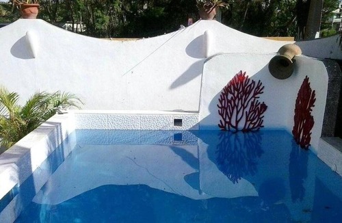 Reparto Ibarra House | Homerez - Nice house 600 m away from the beach for 2 ppl. with shared pool