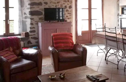 Peyrusse House | Homerez - Nice house for 5 ppl. with garden and terrace at Peyrusse