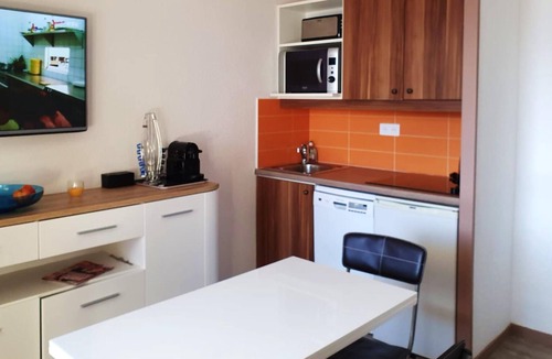 Bergers Apartment | Homerez - Nice studio for 4 ppl. with swimming-pool and balcony at Huez