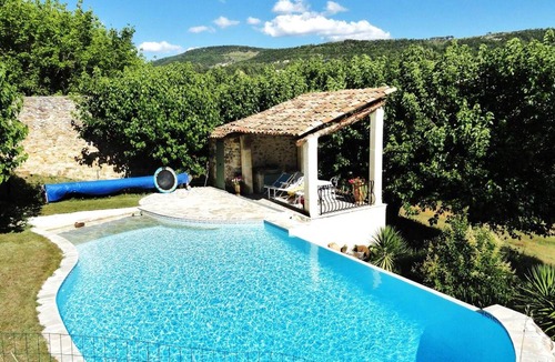 Gignac Villa | Homerez - Nice villa for 5 ppl. with shared pool at Gignac