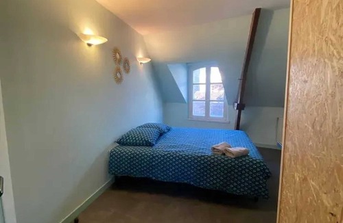 Cherbourg-en-Cotentin Apartment | Homerez - Studio in Cherbourg