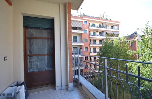 Vercelli Apartment | Homerez - Spacious apartment in Vercelli with terrace and garden